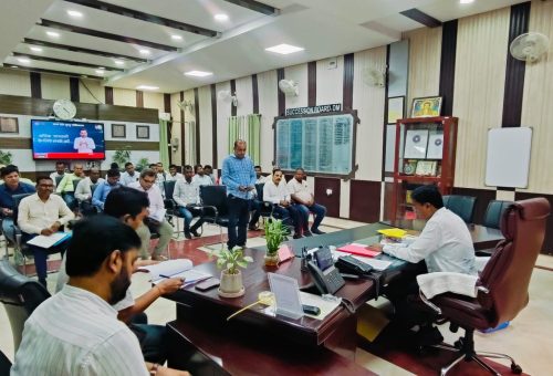 सीएमआर की शत-प्रतिशत आपूर्ति सुनिश्चित करने को लेकर डीएम ने की समीक्षा बैठक